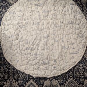 Luxurious Cream and Blue Quilted Round Blanket